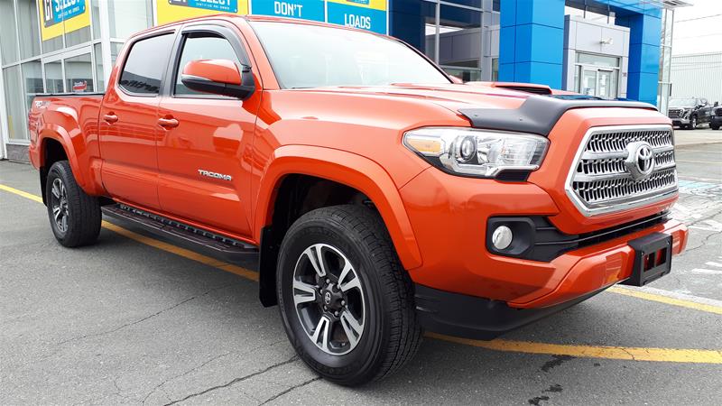 Pre-Owned 2016 Toyota Tacoma 4×4 Double Cab V6 TRD Sport 6A (US Model ...